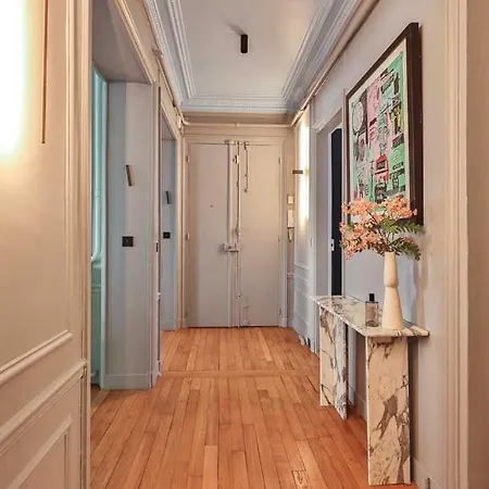 Beautiful Modern Passy 16eme