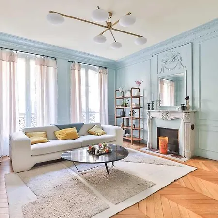 Apartment Beautiful Modern Passy 16eme Paris